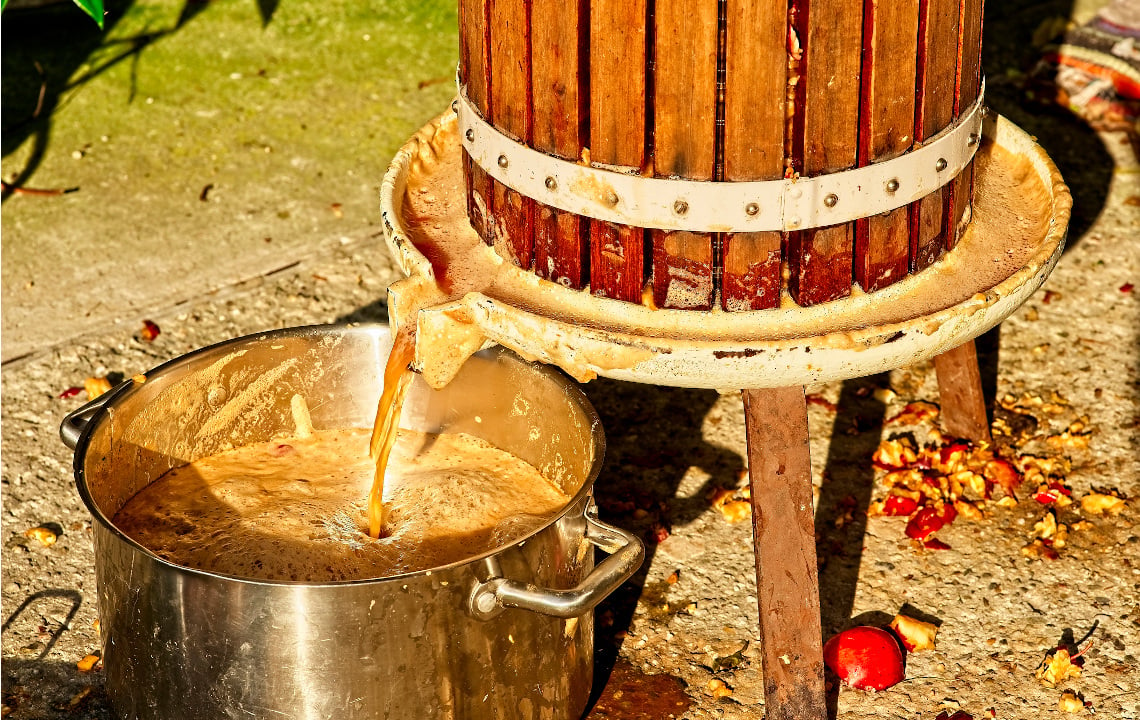 How to Press & Make Homemade Cider